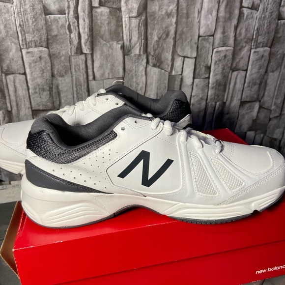 New in box New Balance 519 mens size 10 wide - Picture 4 of 7